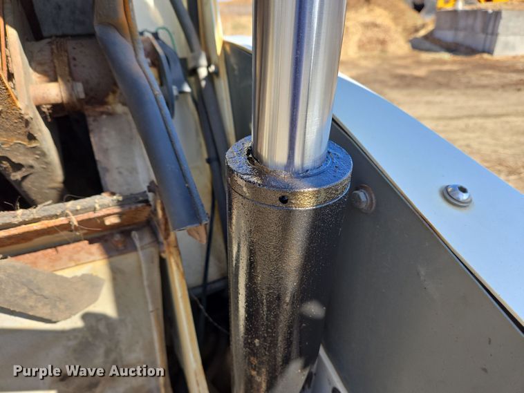 image for item EC4183 2015 Elgin Pelican Series NP street sweeper