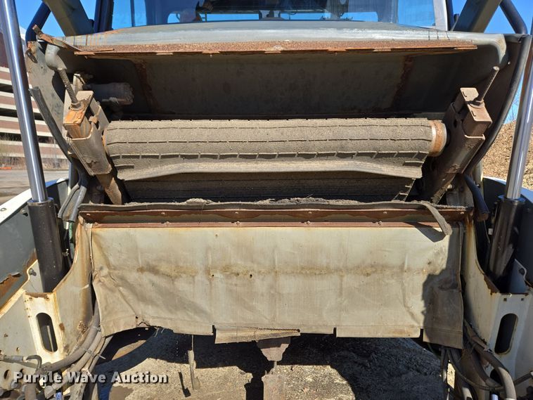 image for item EC4183 2015 Elgin Pelican Series NP street sweeper