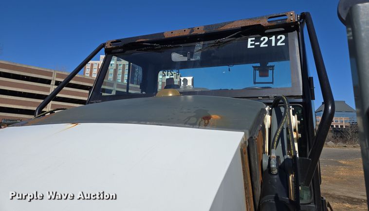 image for item EC4183 2015 Elgin Pelican Series NP street sweeper