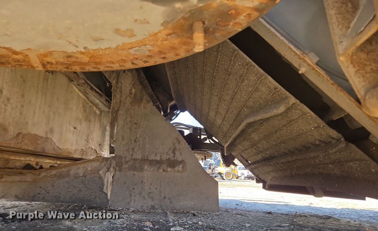 image for item EC4183 2015 Elgin Pelican Series NP street sweeper