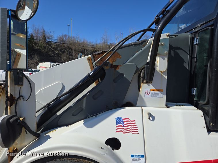 image for item EC4183 2015 Elgin Pelican Series NP street sweeper