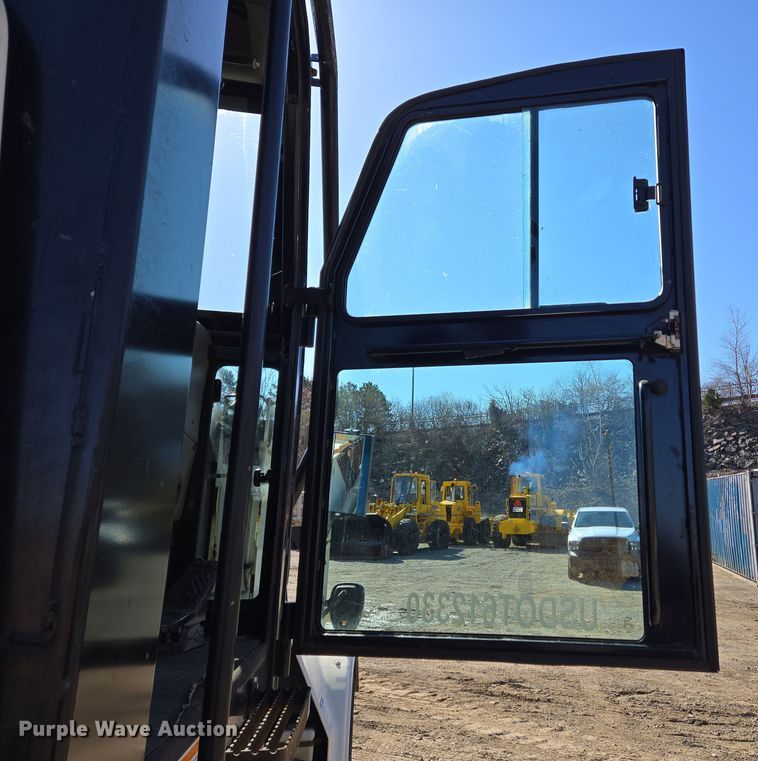 image for item EC4183 2015 Elgin Pelican Series NP street sweeper