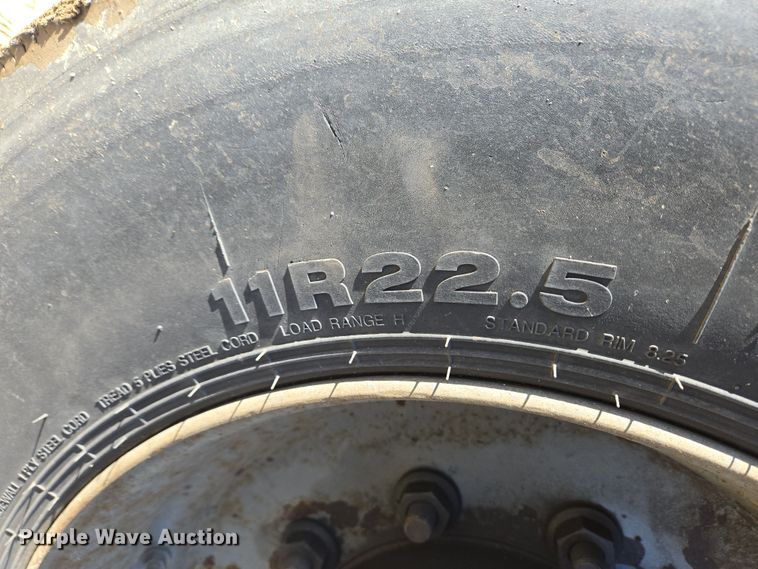 image for item EC4183 2015 Elgin Pelican Series NP street sweeper