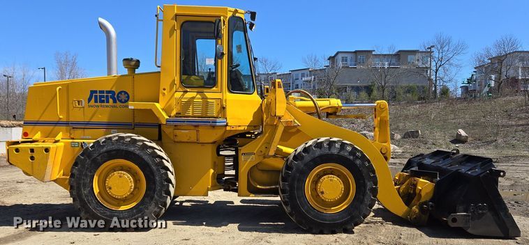 image for item EC4184 1994 Case 621B wheel loader
