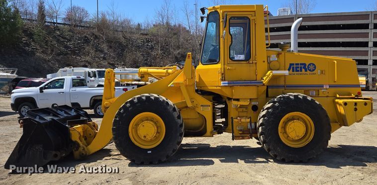 image for item EC4184 1994 Case 621B wheel loader