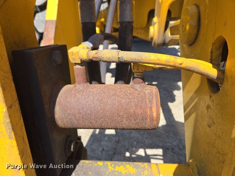 image for item EC4184 1994 Case 621B wheel loader