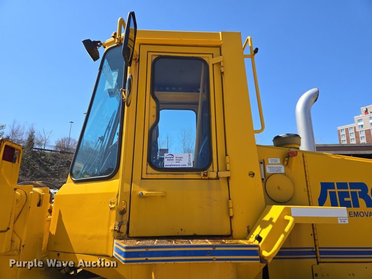 image for item EC4184 1994 Case 621B wheel loader