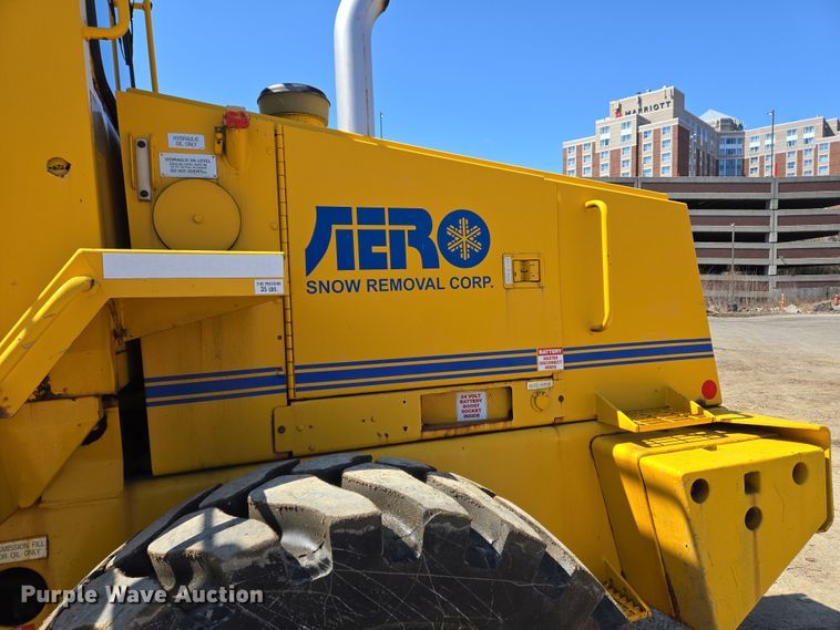 image for item EC4184 1994 Case 621B wheel loader