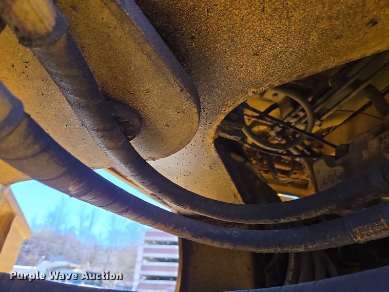 image for item EC4184 1994 Case 621B wheel loader