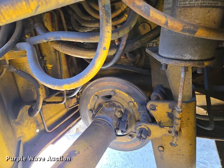 image for item EC4184 1994 Case 621B wheel loader