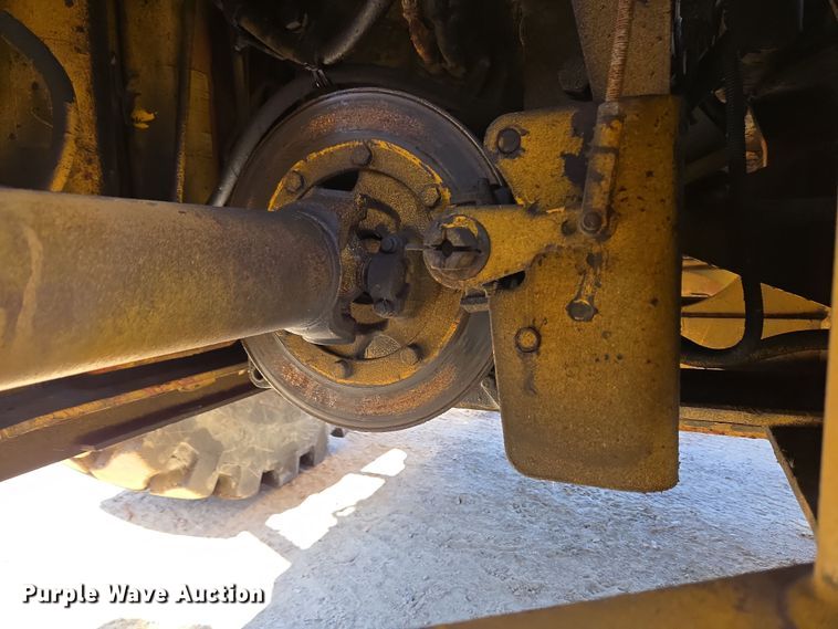 image for item EC4184 1994 Case 621B wheel loader