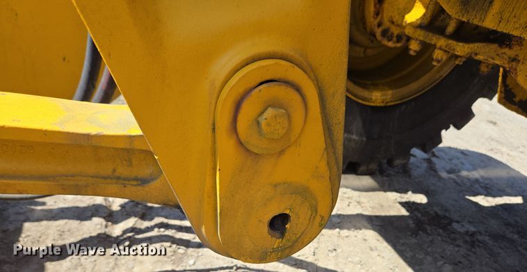 image for item EC4184 1994 Case 621B wheel loader
