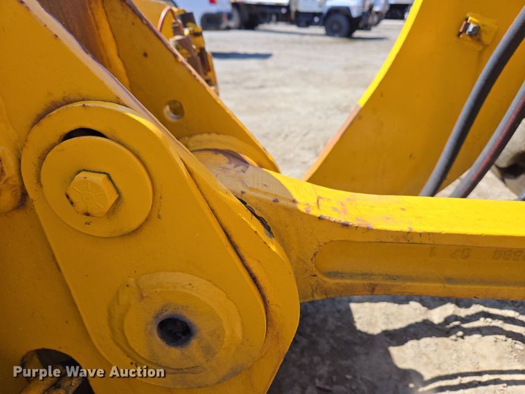 image for item EC4184 1994 Case 621B wheel loader