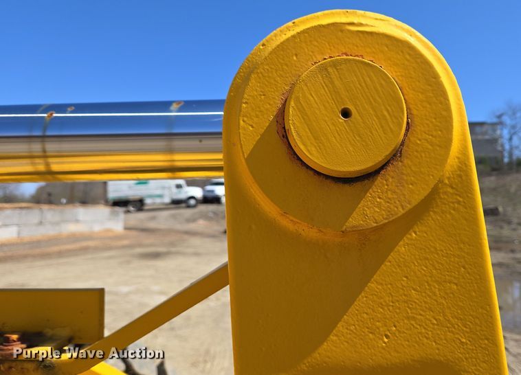 image for item EC4184 1994 Case 621B wheel loader