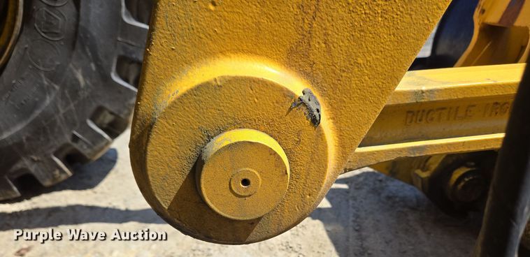 image for item EC4184 1994 Case 621B wheel loader