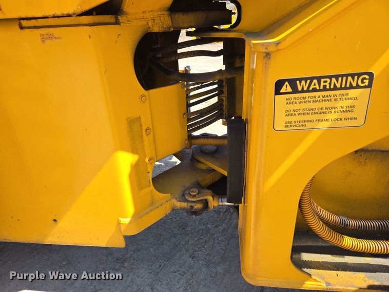 image for item EC4184 1994 Case 621B wheel loader