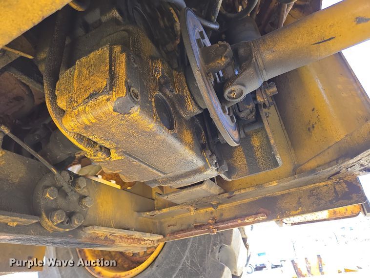 image for item EC4184 1994 Case 621B wheel loader