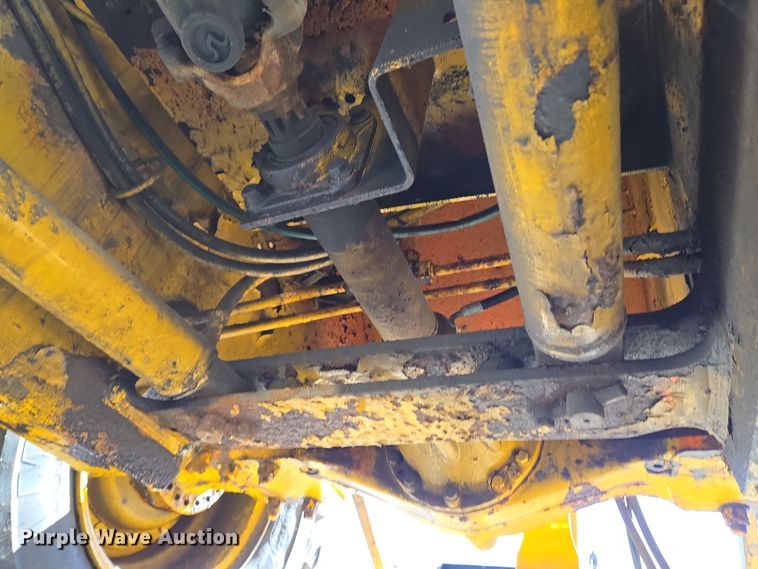 image for item EC4184 1994 Case 621B wheel loader