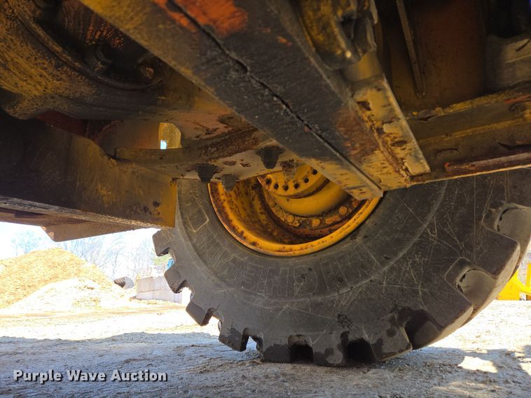 image for item EC4184 1994 Case 621B wheel loader