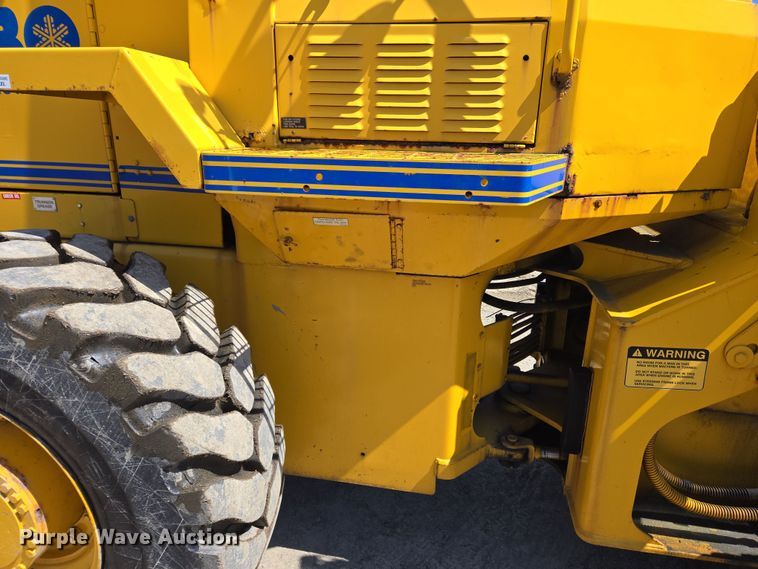 image for item EC4184 1994 Case 621B wheel loader