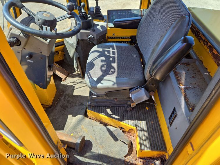 image for item EC4184 1994 Case 621B wheel loader