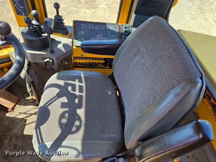 image for item EC4184 1994 Case 621B wheel loader