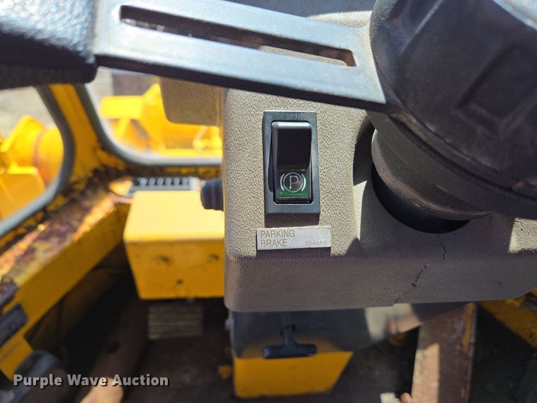 image for item EC4184 1994 Case 621B wheel loader