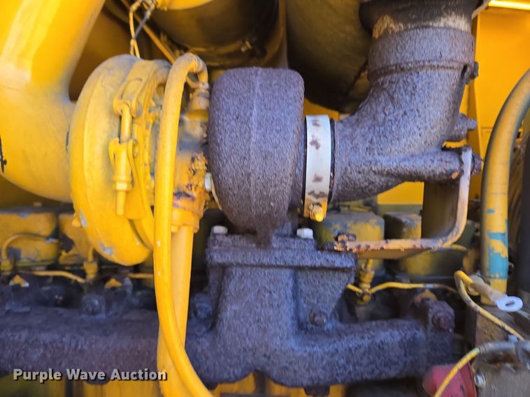 image for item EC4184 1994 Case 621B wheel loader