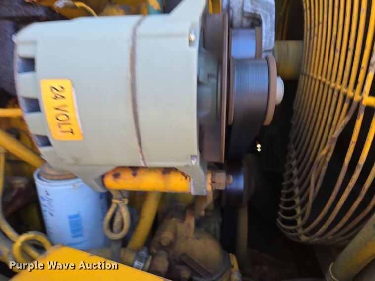 image for item EC4184 1994 Case 621B wheel loader