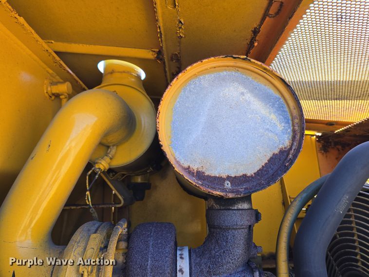 image for item EC4184 1994 Case 621B wheel loader