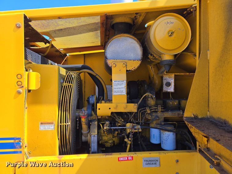 image for item EC4184 1994 Case 621B wheel loader