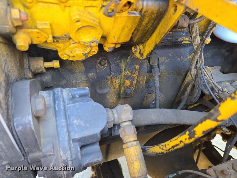 image for item EC4184 1994 Case 621B wheel loader