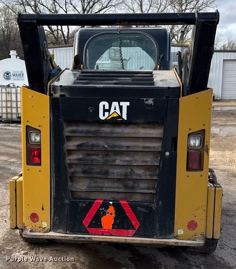 image for item ED4181 2017 Caterpillar 262D skid steer loader