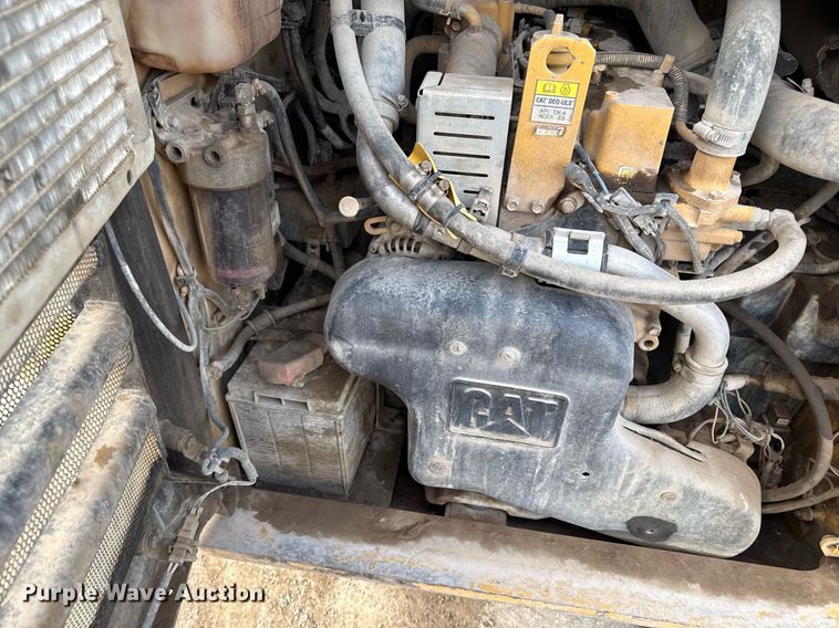 image for item ED4181 2017 Caterpillar 262D skid steer loader