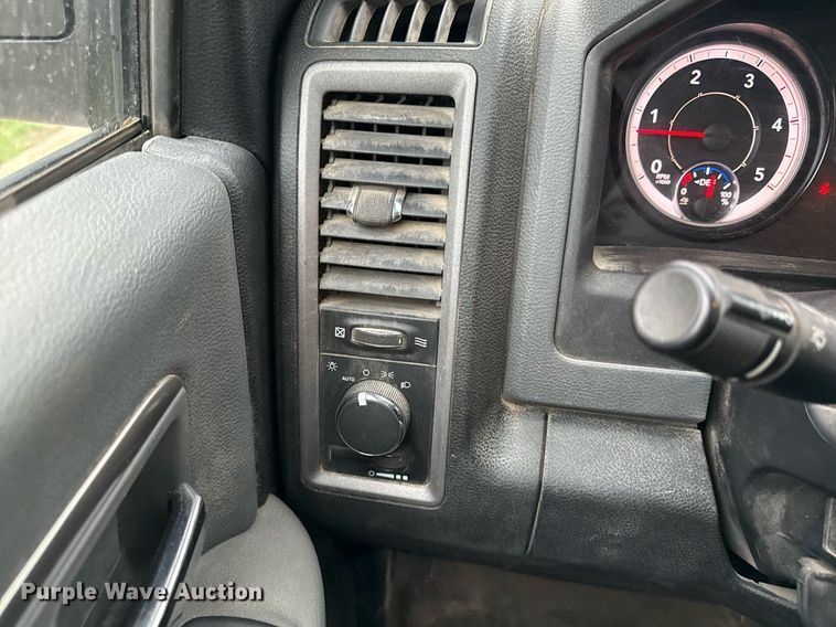 image for item ED4208 2016 Dodge Ram 5500 utility / service truck