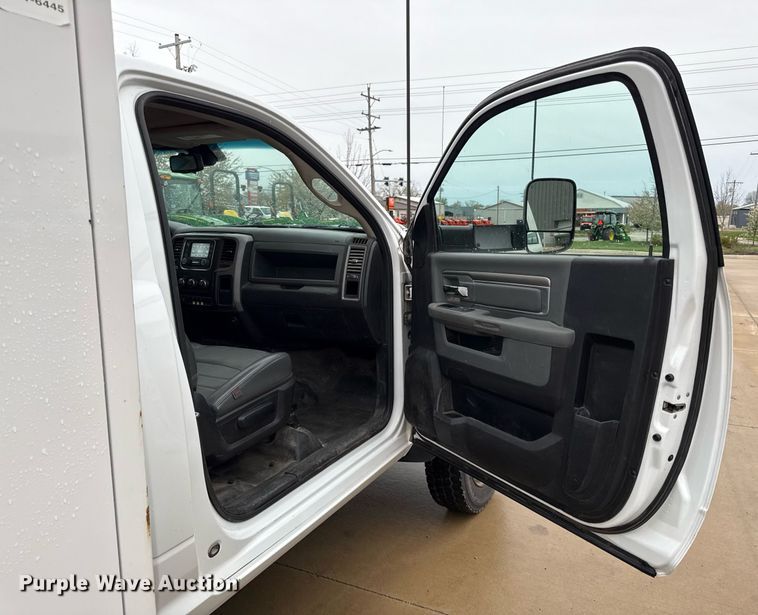 image for item ED4208 2016 Dodge Ram 5500 utility / service truck