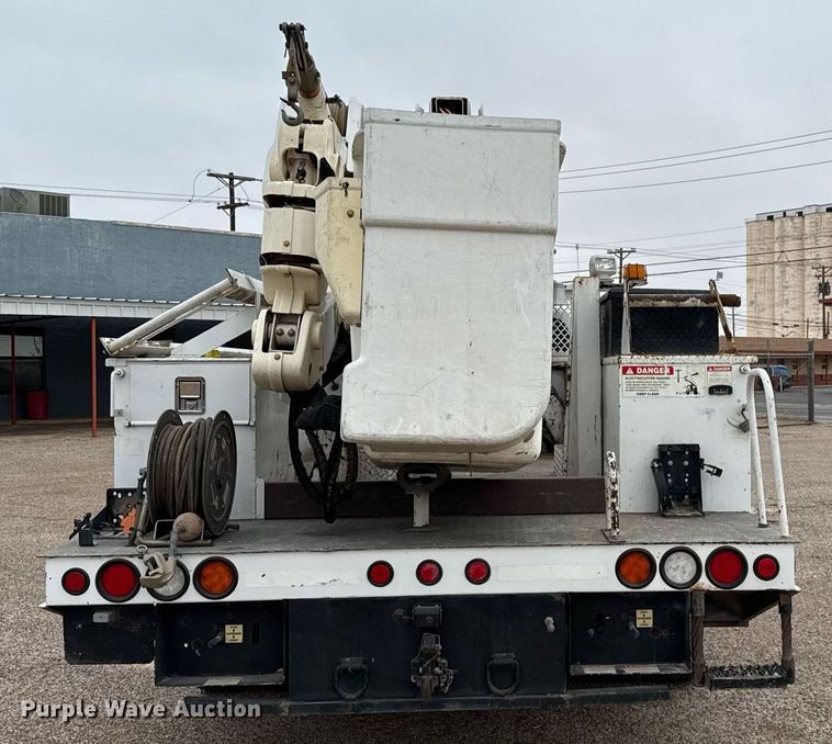 image for item ED5519 2016 Ford F550 Super Duty XL bucket truck