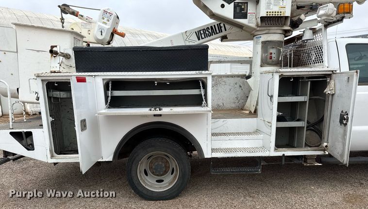 image for item ED5519 2016 Ford F550 Super Duty XL bucket truck