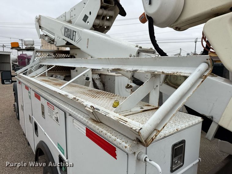 image for item ED5519 2016 Ford F550 Super Duty XL bucket truck