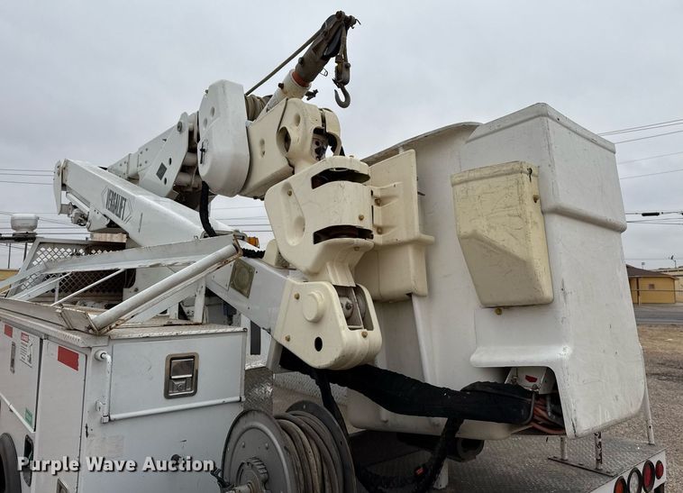 image for item ED5519 2016 Ford F550 Super Duty XL bucket truck