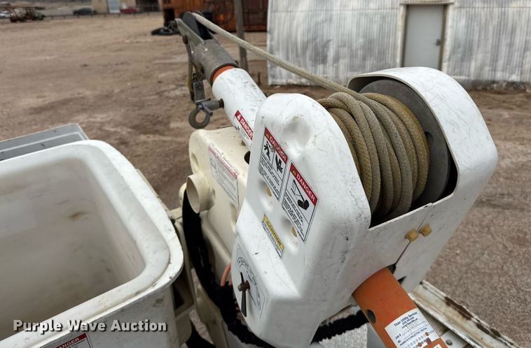 image for item ED5519 2016 Ford F550 Super Duty XL bucket truck