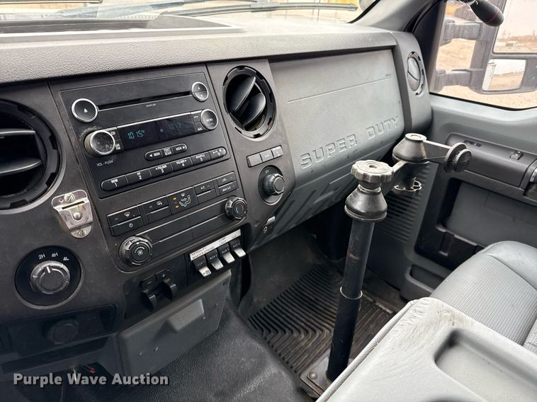 image for item ED5519 2016 Ford F550 Super Duty XL bucket truck