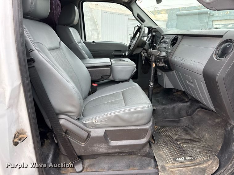 image for item ED5519 2016 Ford F550 Super Duty XL bucket truck