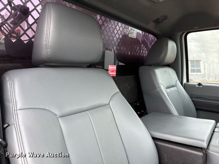 image for item ED5519 2016 Ford F550 Super Duty XL bucket truck