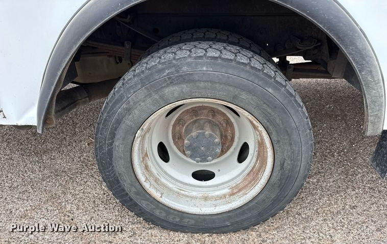 image for item ED5519 2016 Ford F550 Super Duty XL bucket truck