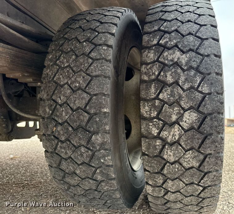 image for item ED5519 2016 Ford F550 Super Duty XL bucket truck