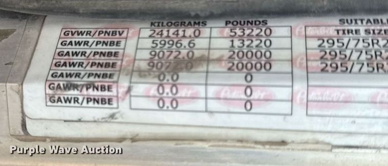 image for item ED5590 2007 Peterbilt 385 fuel truck