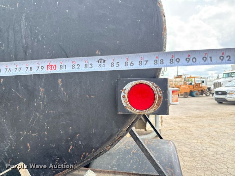 image for item ED5592 1988 Ford L8000 water truck