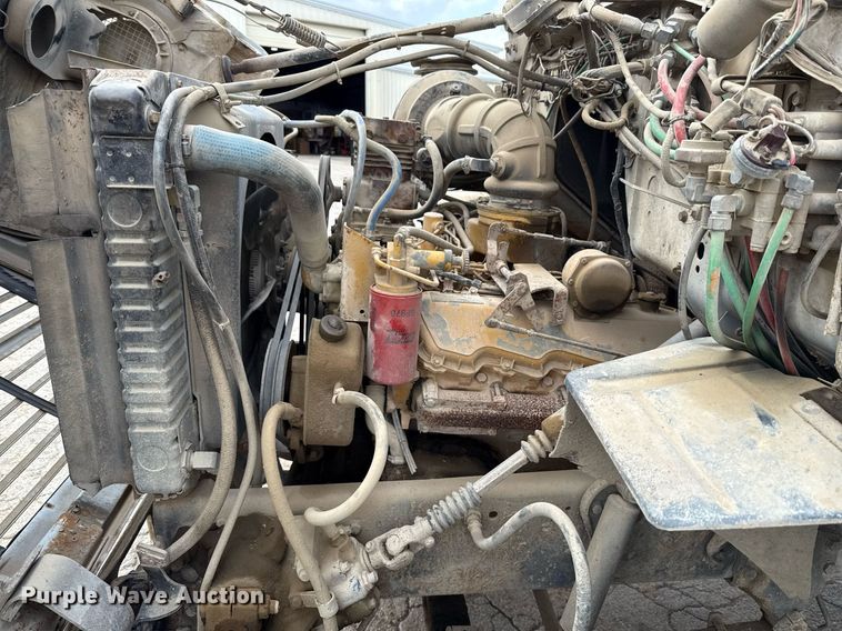 image for item ED5592 1988 Ford L8000 water truck