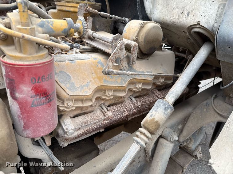 image for item ED5592 1988 Ford L8000 water truck